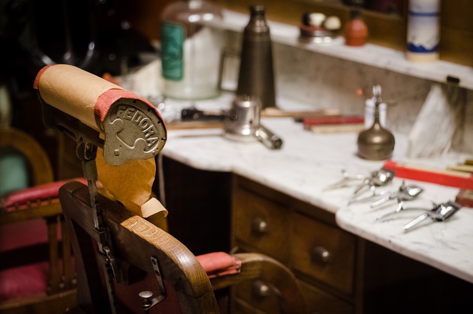 open razor barber shop