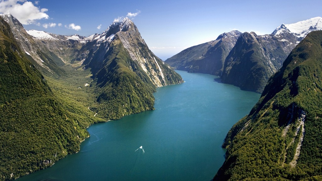 New Zealand South Island Fiordland National Park Milford Sound