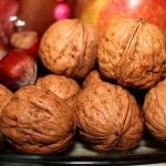 walnuts-558488_1920